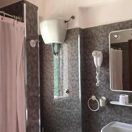 Hotel Ariston 2*